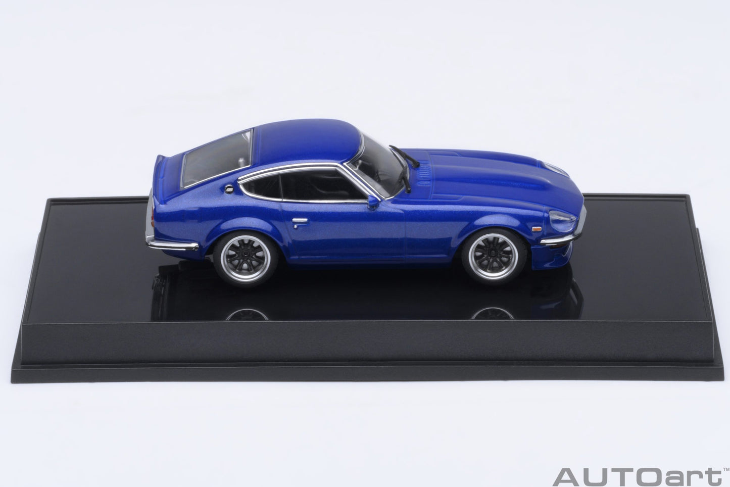 AUTOart Nissan Fairlady Z - Wangan Midnight "Akuma no Z" (Comic #4 Version) (1:64)
