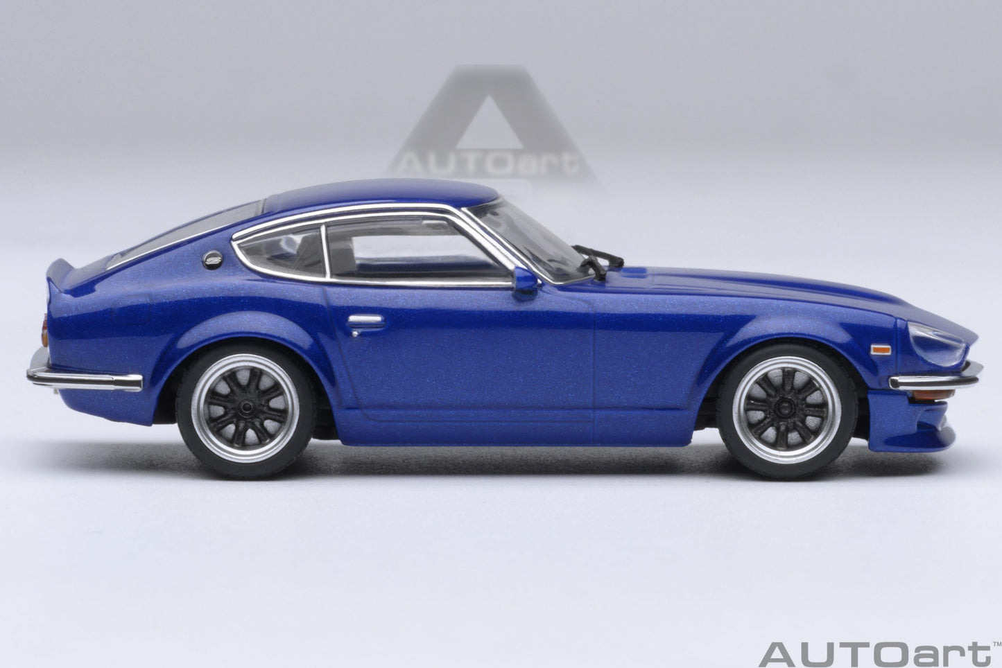 AUTOart Nissan Fairlady Z - Wangan Midnight "Akuma no Z" (Comic #4 Version) (1:64)