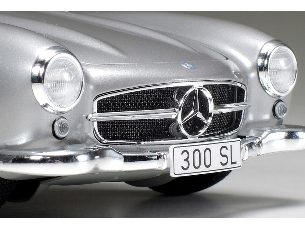 Tamiya Mercedes-Benz 300SL (1:24)