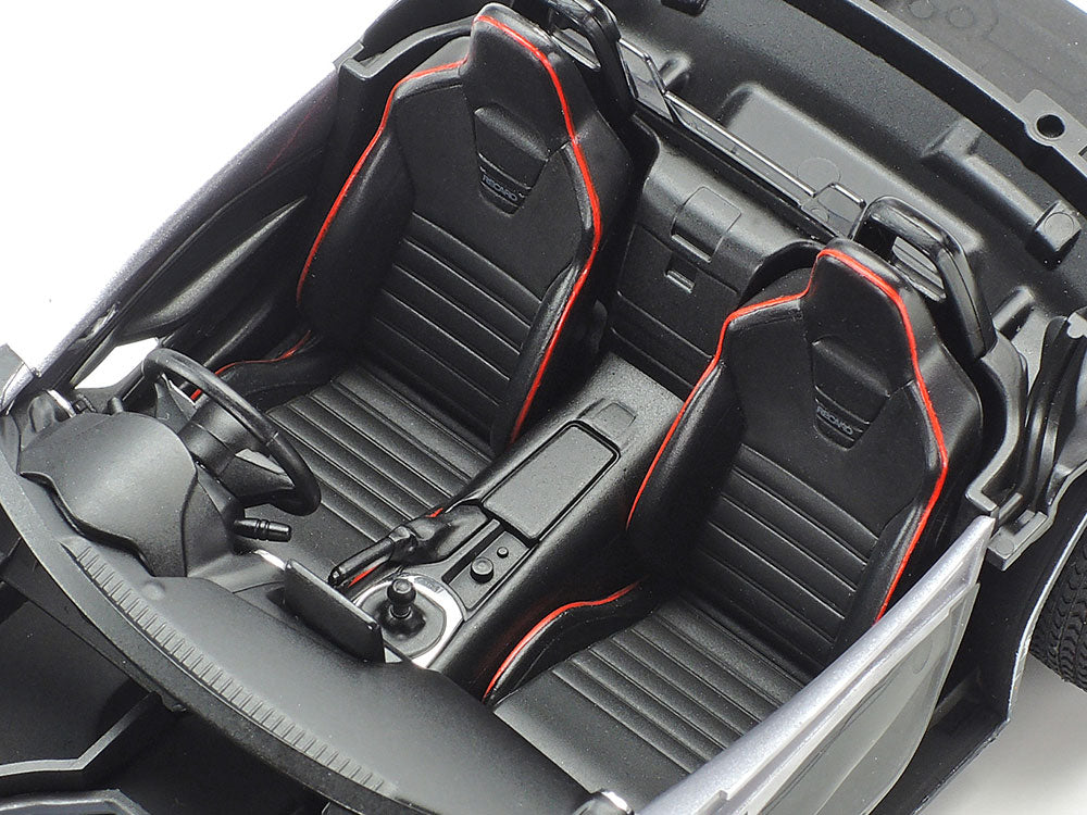 Tamiya Mazda MX-5 Roadster RF (1:24)