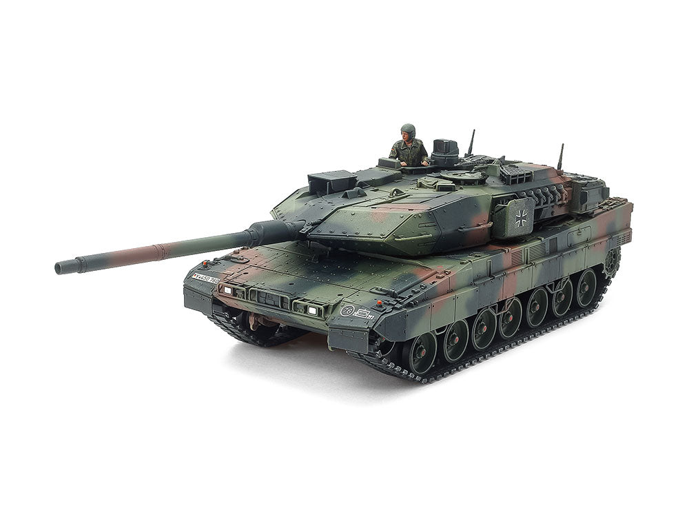 Tamiya German Main Battle Tank Leopard 2 A7V (1:48)