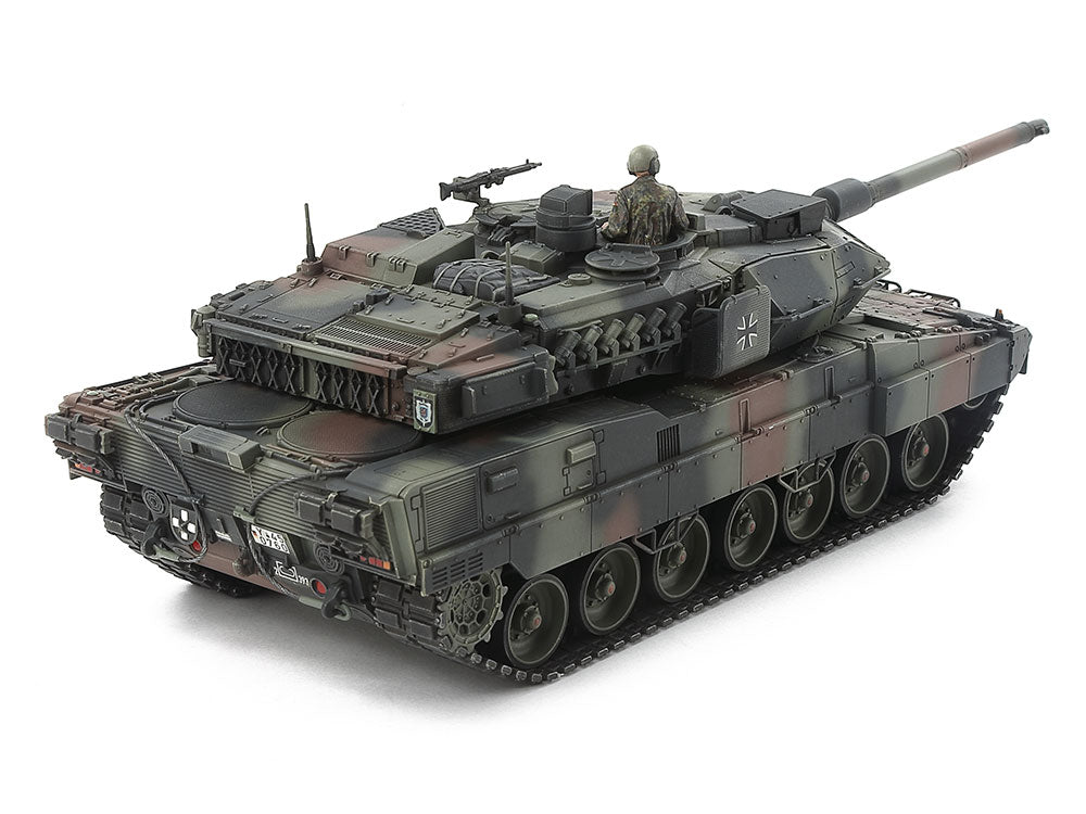 Tamiya German Main Battle Tank Leopard 2 A7V (1:48)