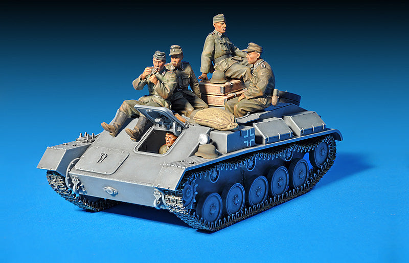 MiniArt German Artillery Tractor T-70(r) & 7.62cm Gun FK288(r) (1:35)