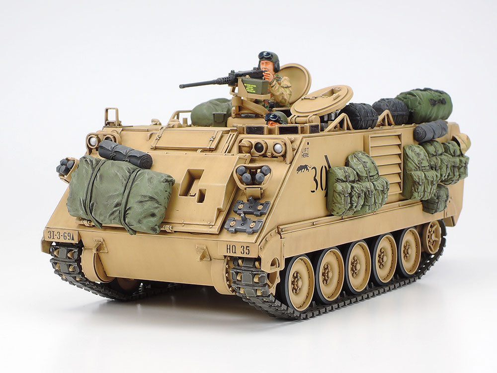 Tamiya U.S. M113A2 Armored Personnel Carrier Desert Version (1:35)