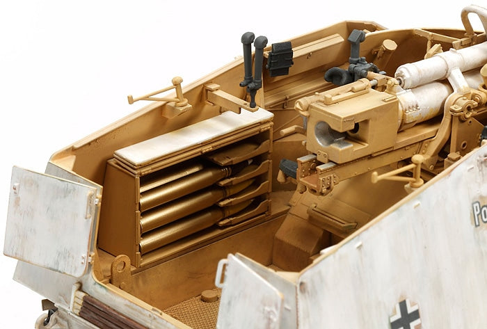 Tamiya German Self-Propelled Heavy Anti-Tank Gun Nashorn (1:35)