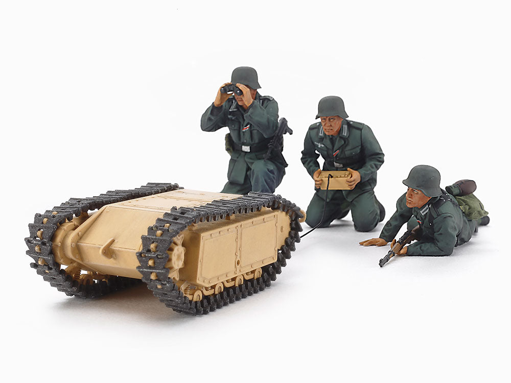 Tamiya German Assault Pioneer Team & Goliath Set (1:35)