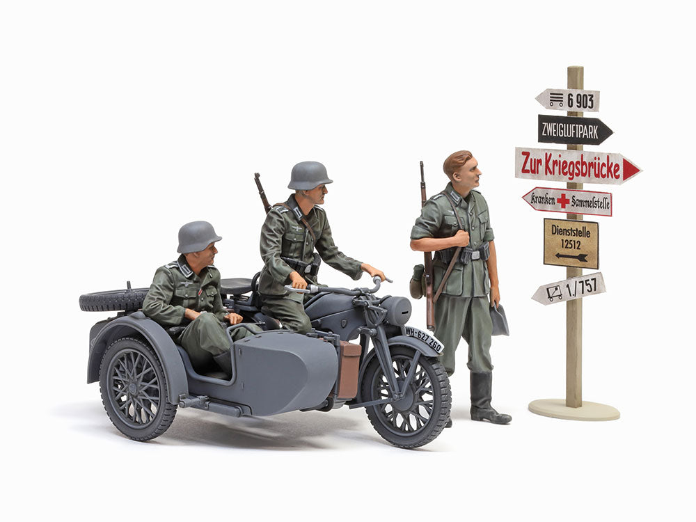 Tamiya KS600 Motorcycle & Sidecar (1:35)