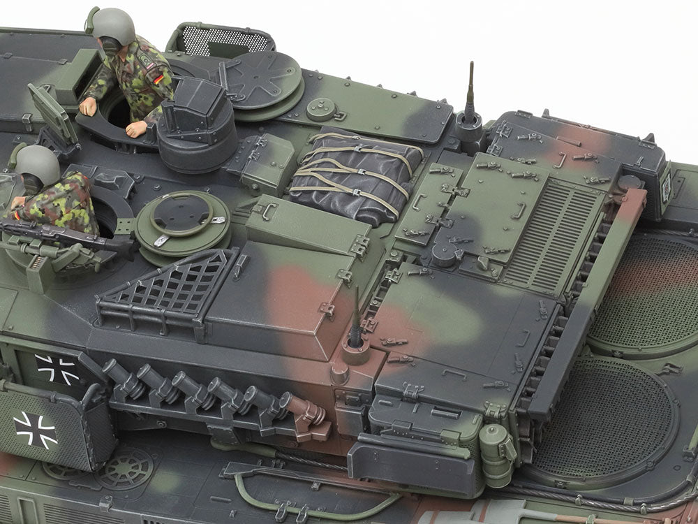 Tamiya German Main Battle Tank Leopard 2 A7V (1:35)