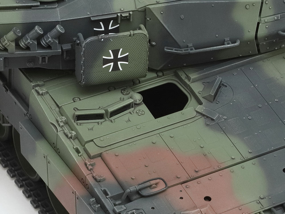 Tamiya German Main Battle Tank Leopard 2 A7V (1:35)