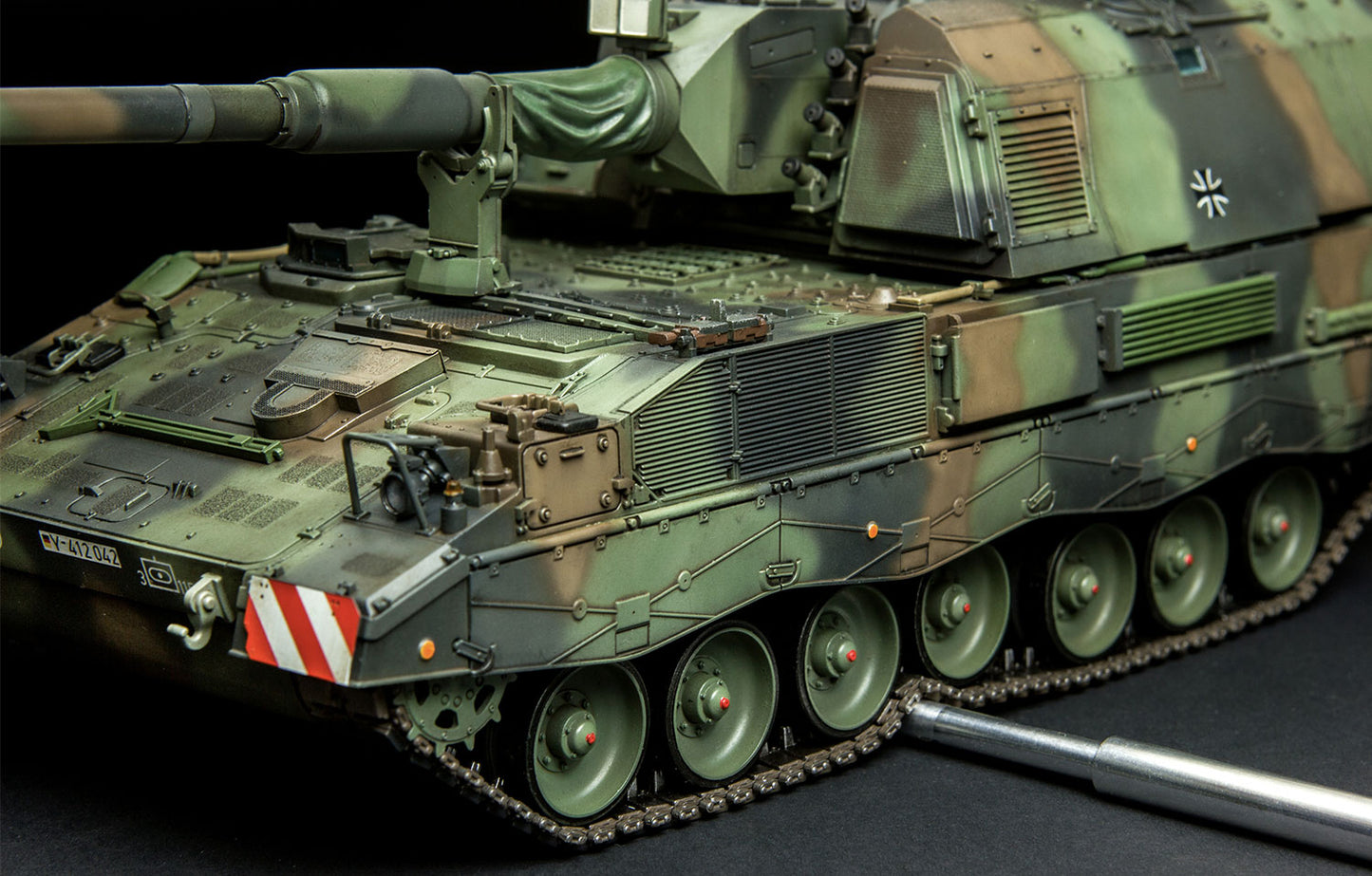 Meng Model Panzerhaubitze 2000 German Self-Propelled Howitzer (1:35)