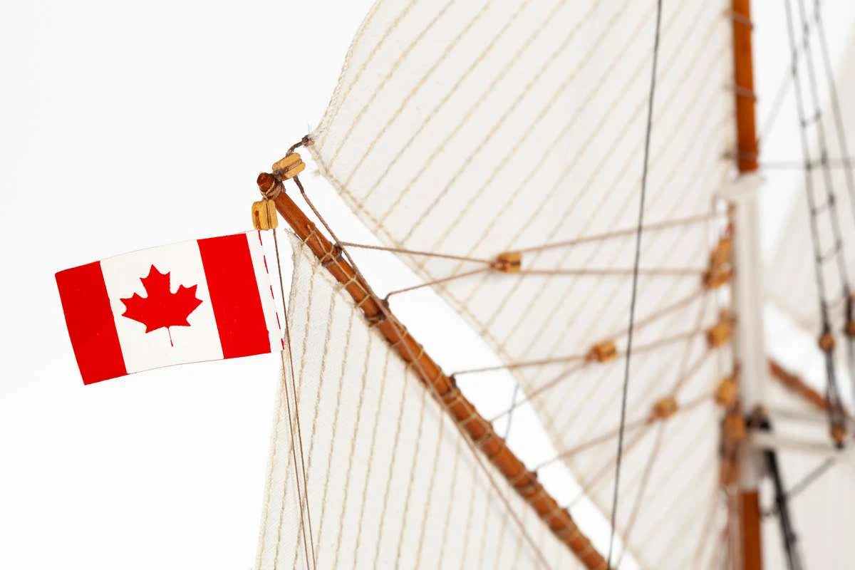 Billing Boats Schooner Bluenose II (1:100)