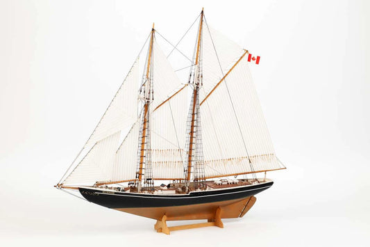 Billing Boats Schooner Bluenose II (1:100)