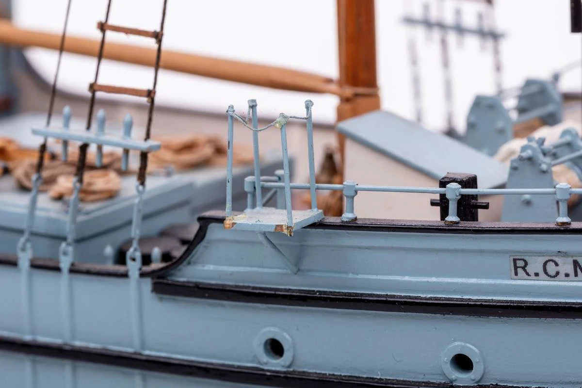 Billing Boats RCMP Arctic Patrolboat St. Roch (1:72)