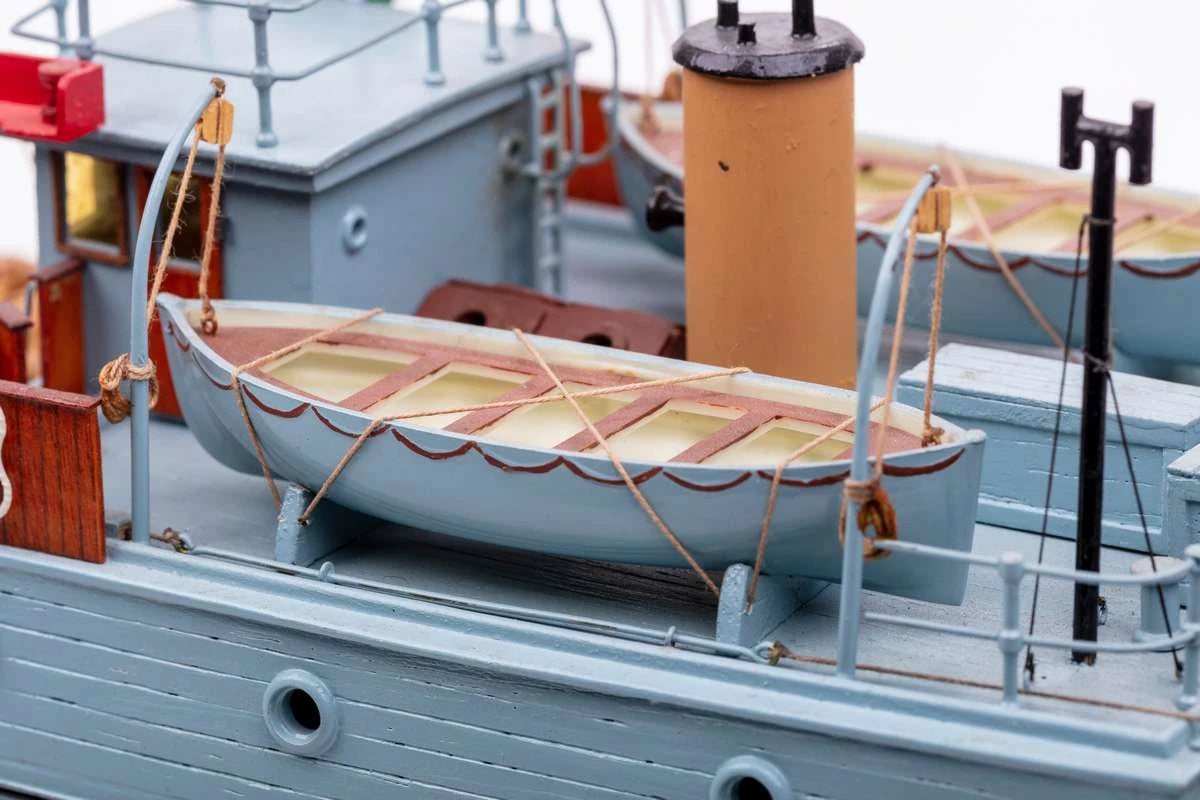 Billing Boats RCMP Arctic Patrolboat St. Roch (1:72)
