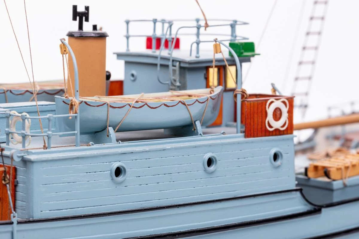 Billing Boats RCMP Arctic Patrolboat St. Roch (1:72)