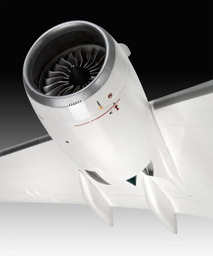 Revell Lufthansa New Livery Airbus A350-900 (1:144)