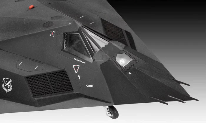 Revell Lockheed Martin F-117A Nighthawk (1:72)