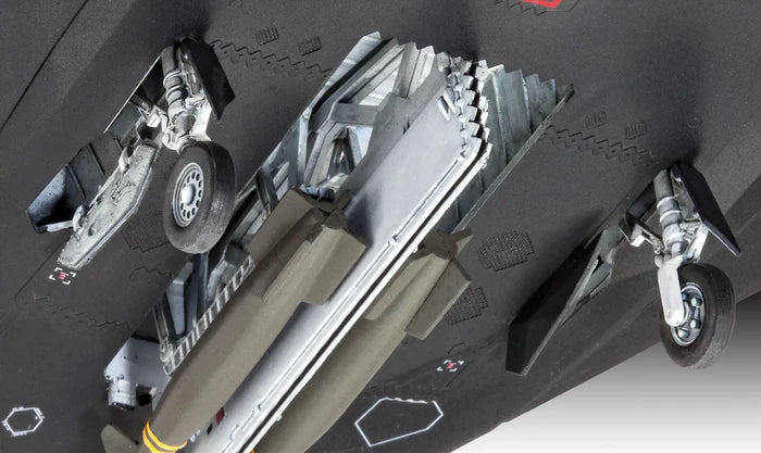 Revell Lockheed Martin F-117A Nighthawk (1:72)