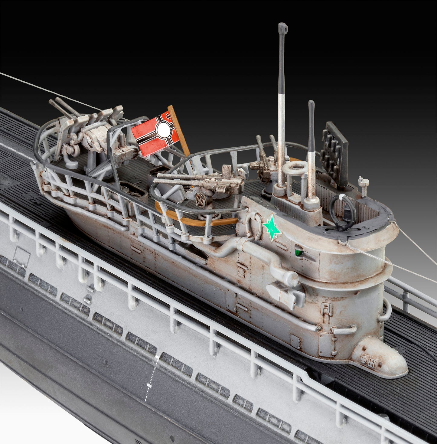 Revell German Submarine Type IX C/40 U190 (1:144)