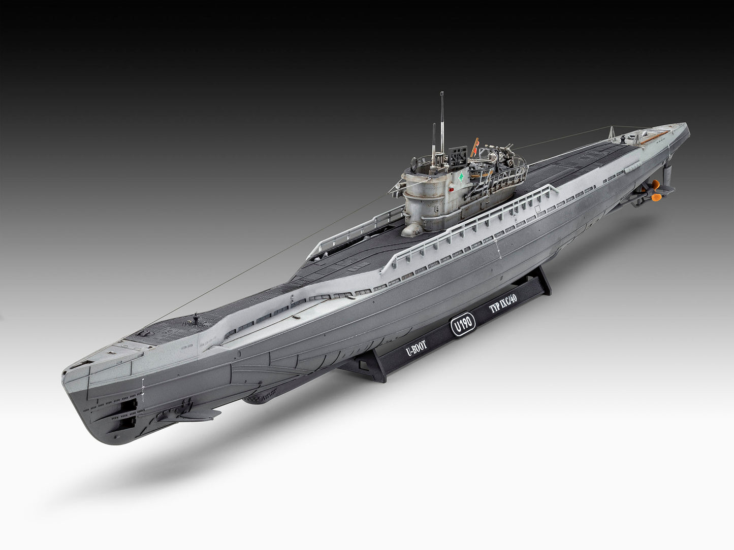 Revell German Submarine Type IX C/40 U190 (1:144)