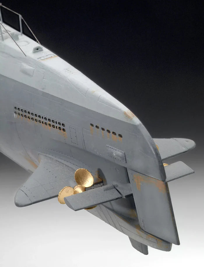 Revell German Submarine Type XXI (1:144)