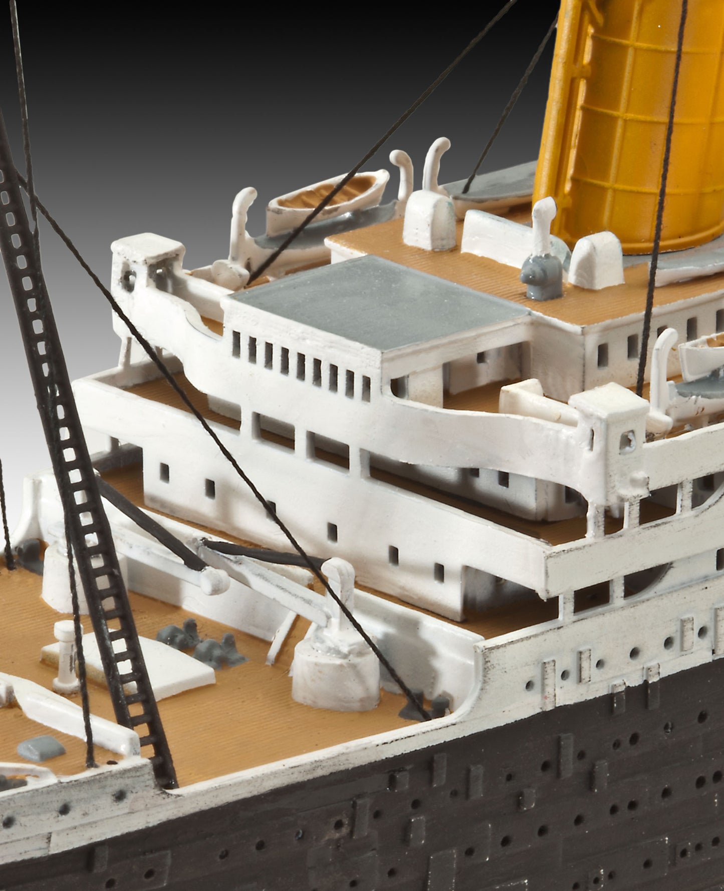 Revell R.M.S. Titanic (1:700)