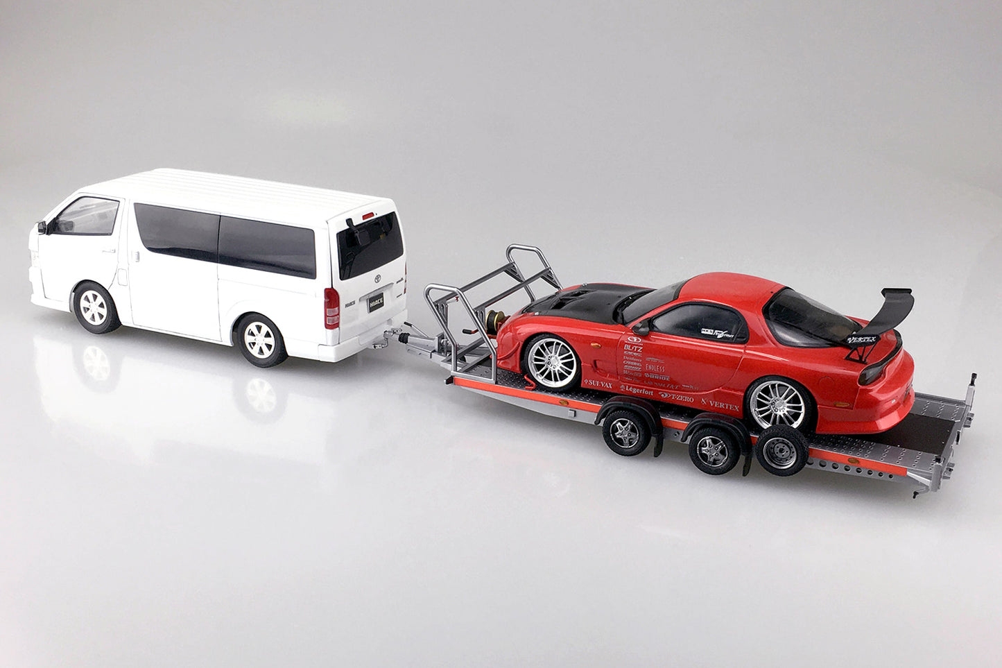 Aoshima Brian James Trailers A4 Transporter (1:24)