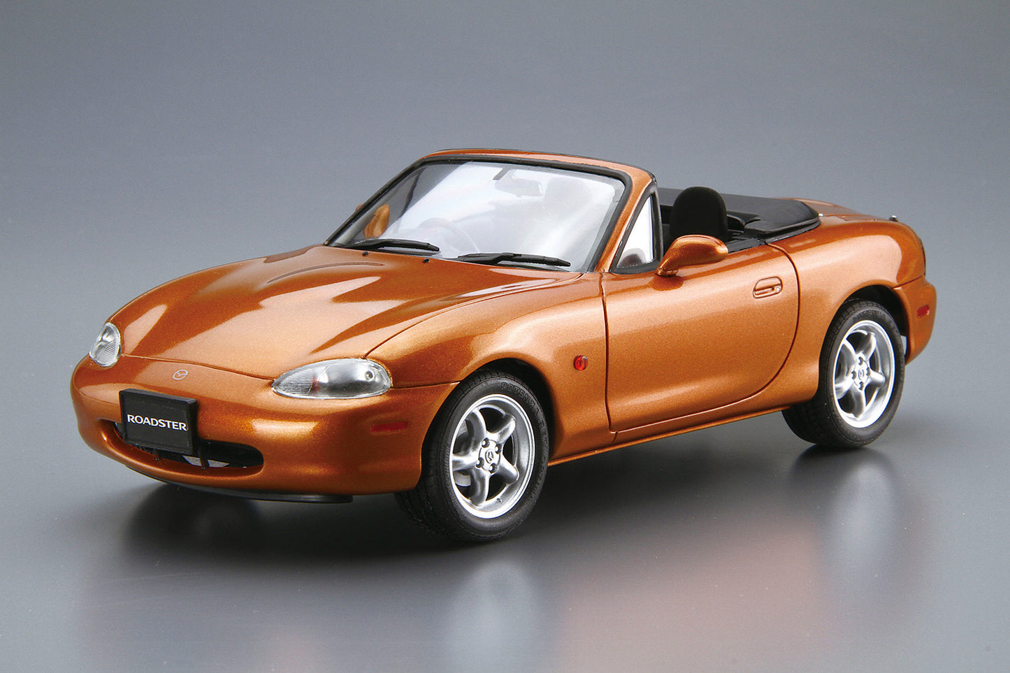 Aoshima 1999 Mazda NB8C Roadster (1:24)