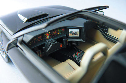 Aoshima Knight Rider Season Four K.I.T.T. (1:24)