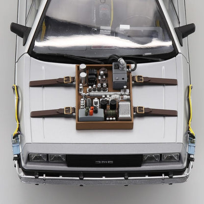 Aoshima Time Machine from Back To The Future Part III DMC DeLorean (1:24)