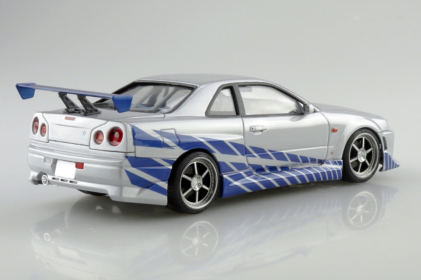 Aoshima Fast & Furious Nissan R34 Skyline GT-R (1:24)