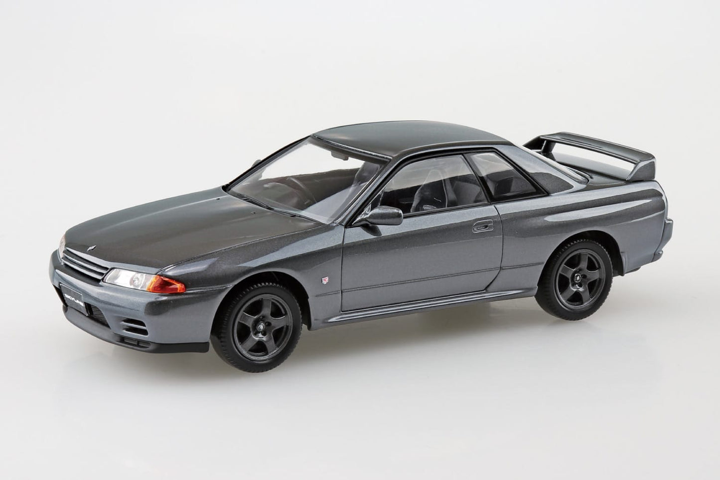 Aoshima Snap Kit Nissan R32 Skyline GT-R (Gun Gray Metallic) (1:32)