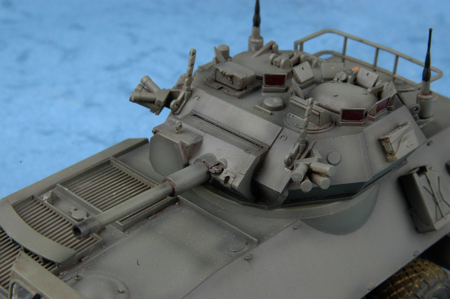 Trumpeter Canadian AVGP Cougar (Improved Version) (1:35)