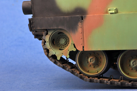 Trumpeter US M1A1 AIM MBT (1:16)