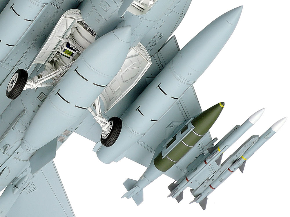 Tamiya Lockheed Martin F16CJ (Block 50) Fighting Falcon (1:32)
