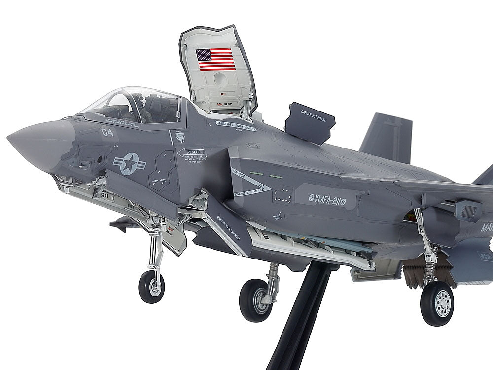 Tamiya Lockheed Martin F-35B Lightning II (1:72)