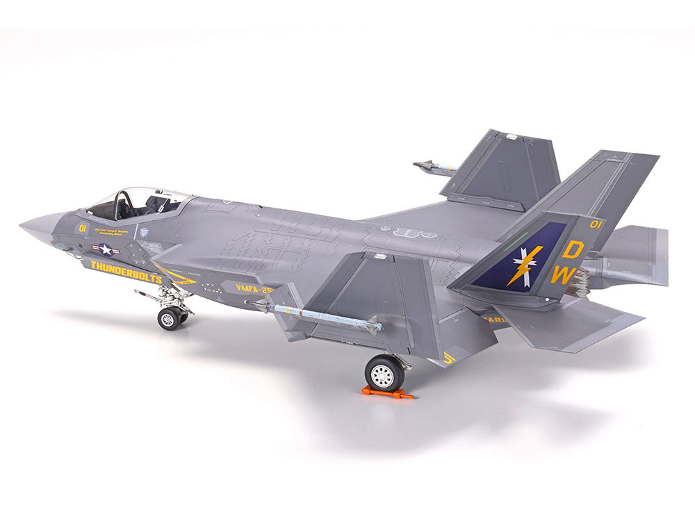 Tamiya Lockheed Martin F-35C Lightning II (1:72)