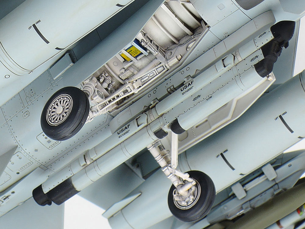 Tamiya Lockheed Martin F-16C (Block 25/32) Fighting Falcon ANG (1:48)