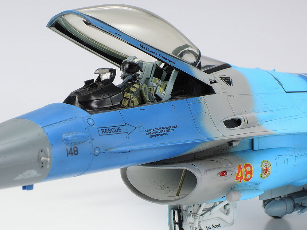 Tamiya F-16C/N "Aggressor/Adversary" (1:48)
