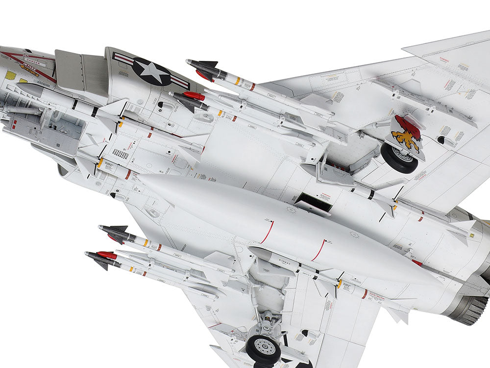 Tamiya McDonnel Douglas F-4B Phantom II (1:48)