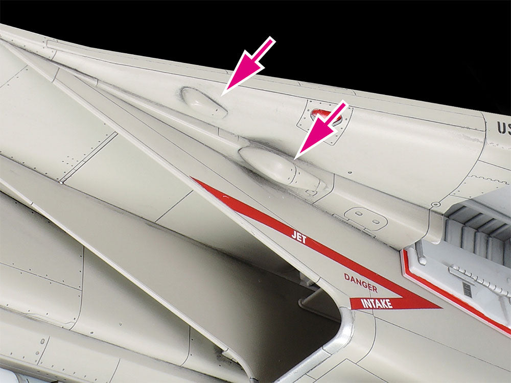 Tamiya Grumman F-14A Tomcat (Late Model) Carrier Launch Set (1:48)