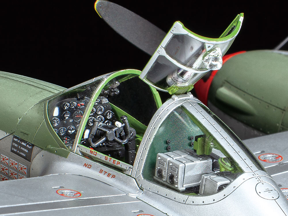 Tamiya Lockheed P-38J Lightning (1:48)