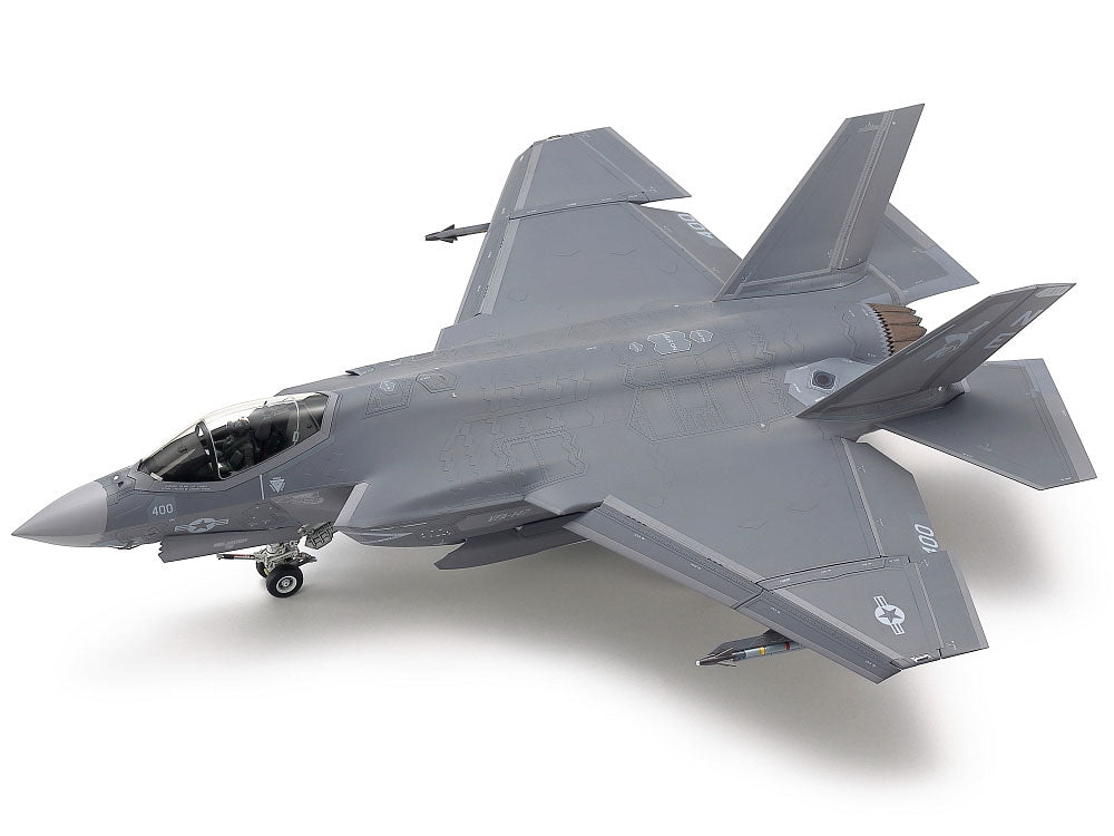 Tamiya Lockheed Martin F-35C Lightning II (1:48)