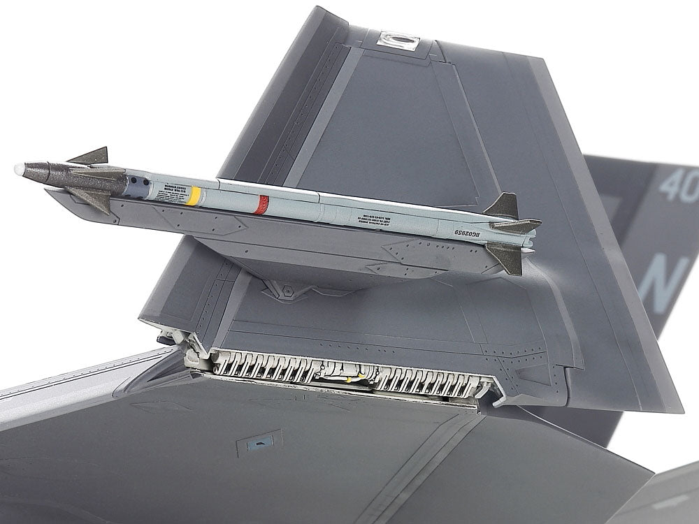 Tamiya Lockheed Martin F-35C Lightning II (1:48)
