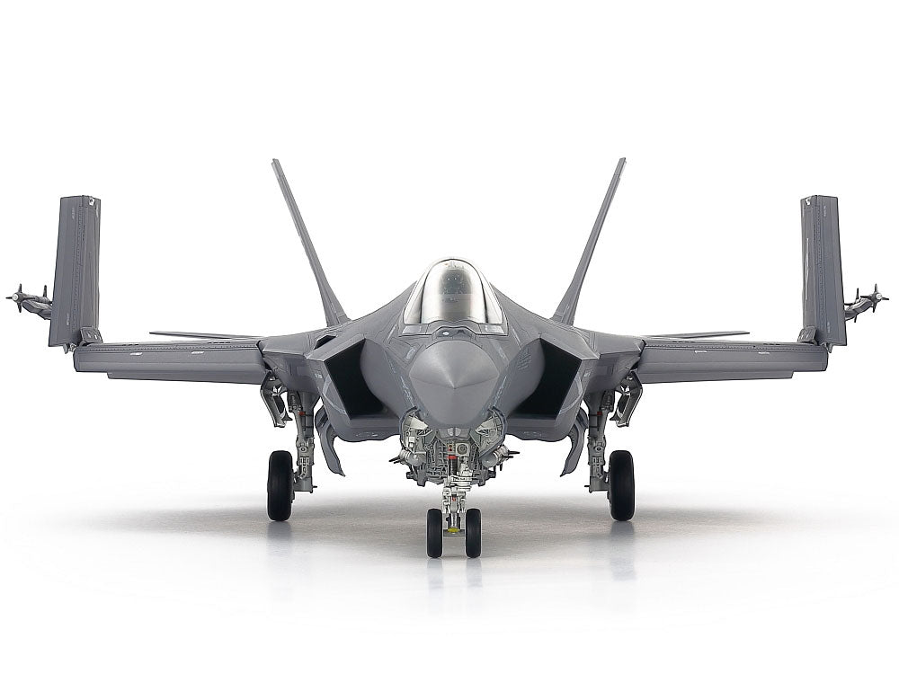 Tamiya Lockheed Martin F-35C Lightning II (1:48)