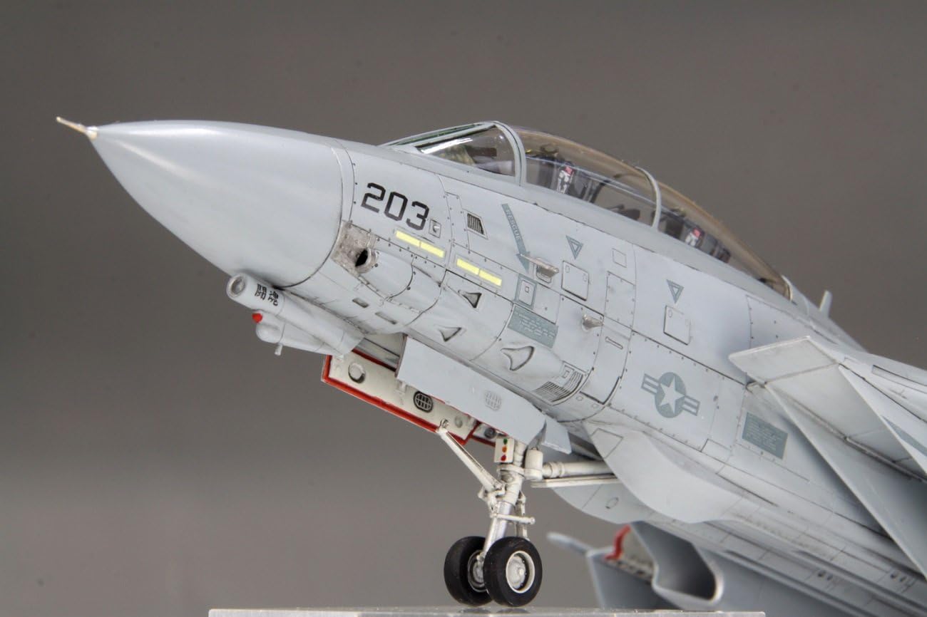 Fine Molds U.S. Navy F-14A Tomcat - USS Independence, 1995 (1:72)