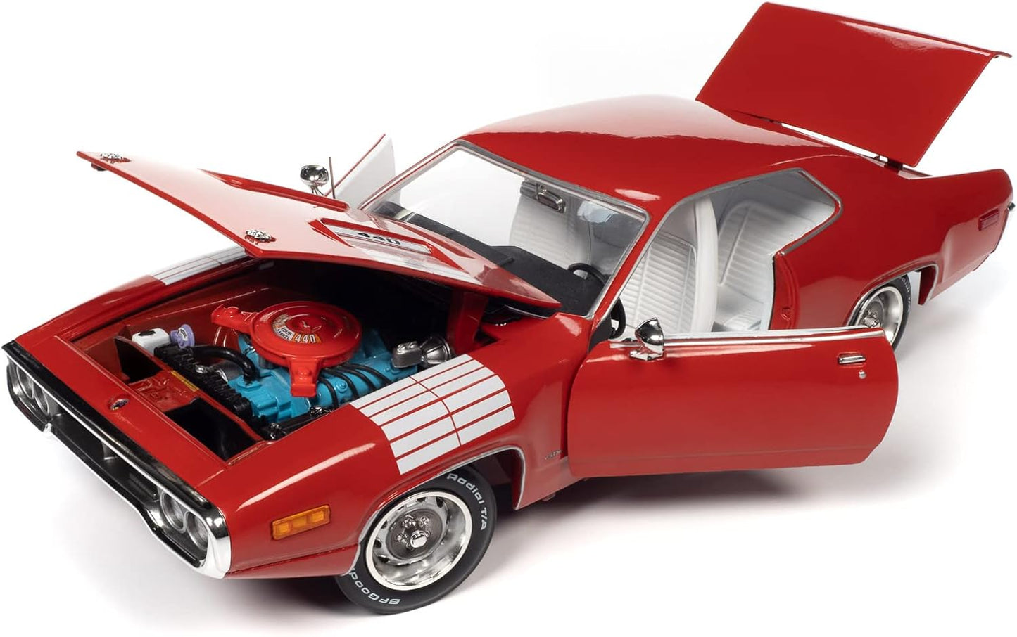 Auto World 1972 Plymouth Road Runner GTX - Red (1:18)