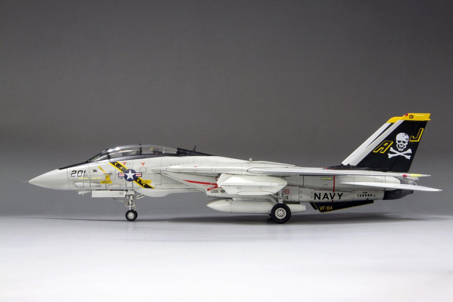 Fine Molds U.S. Navy F-14A Tomcat (1:72)