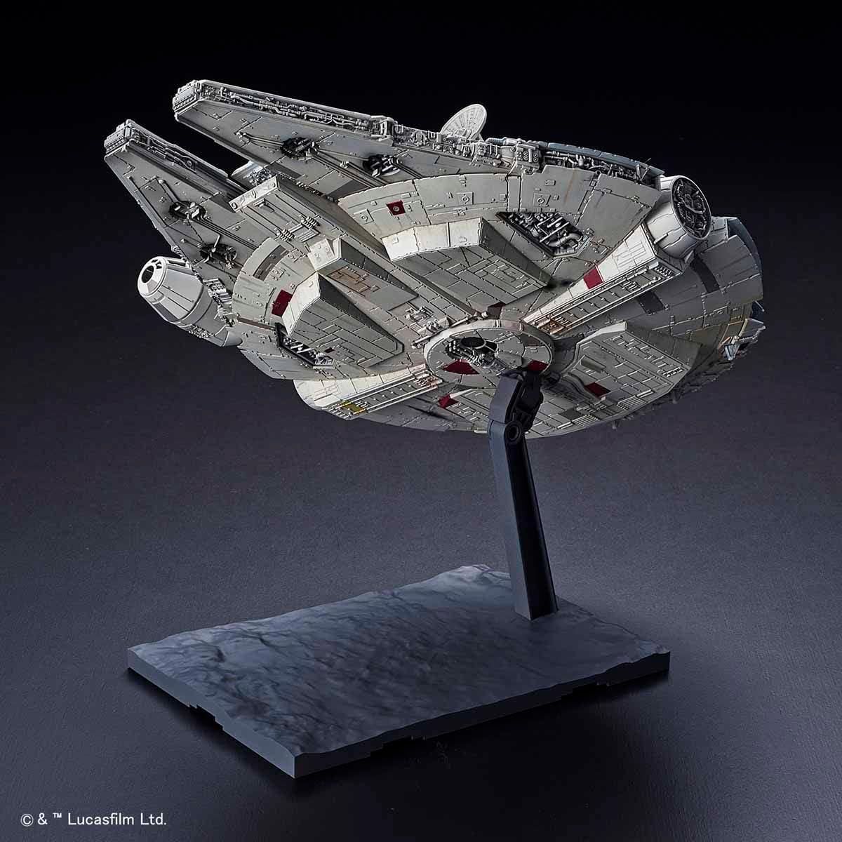 Bandai Star Millennium Falcon (Star Wars: The Rise of Skywalker) (1:144)