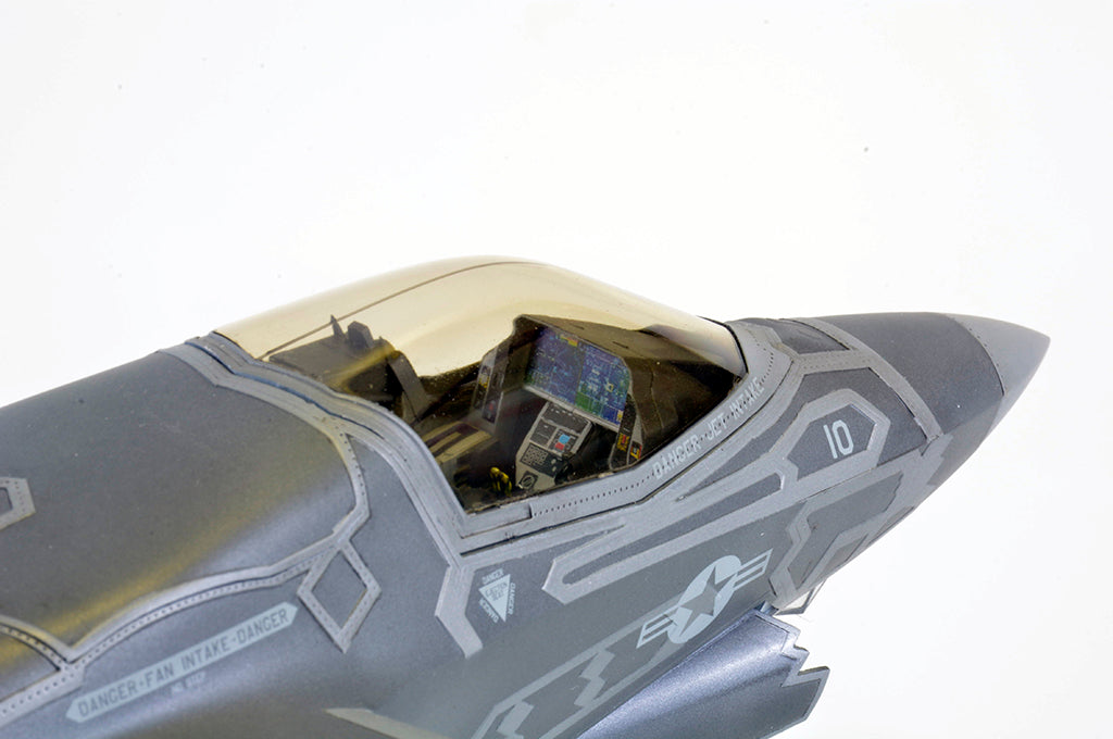Trumpeter F-35B Lightning (1:32)